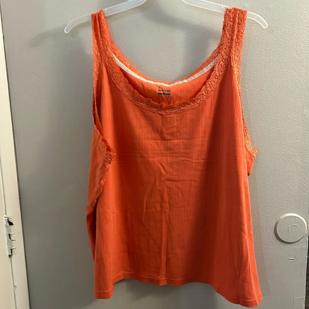 Tank top - Picture 1 of 4